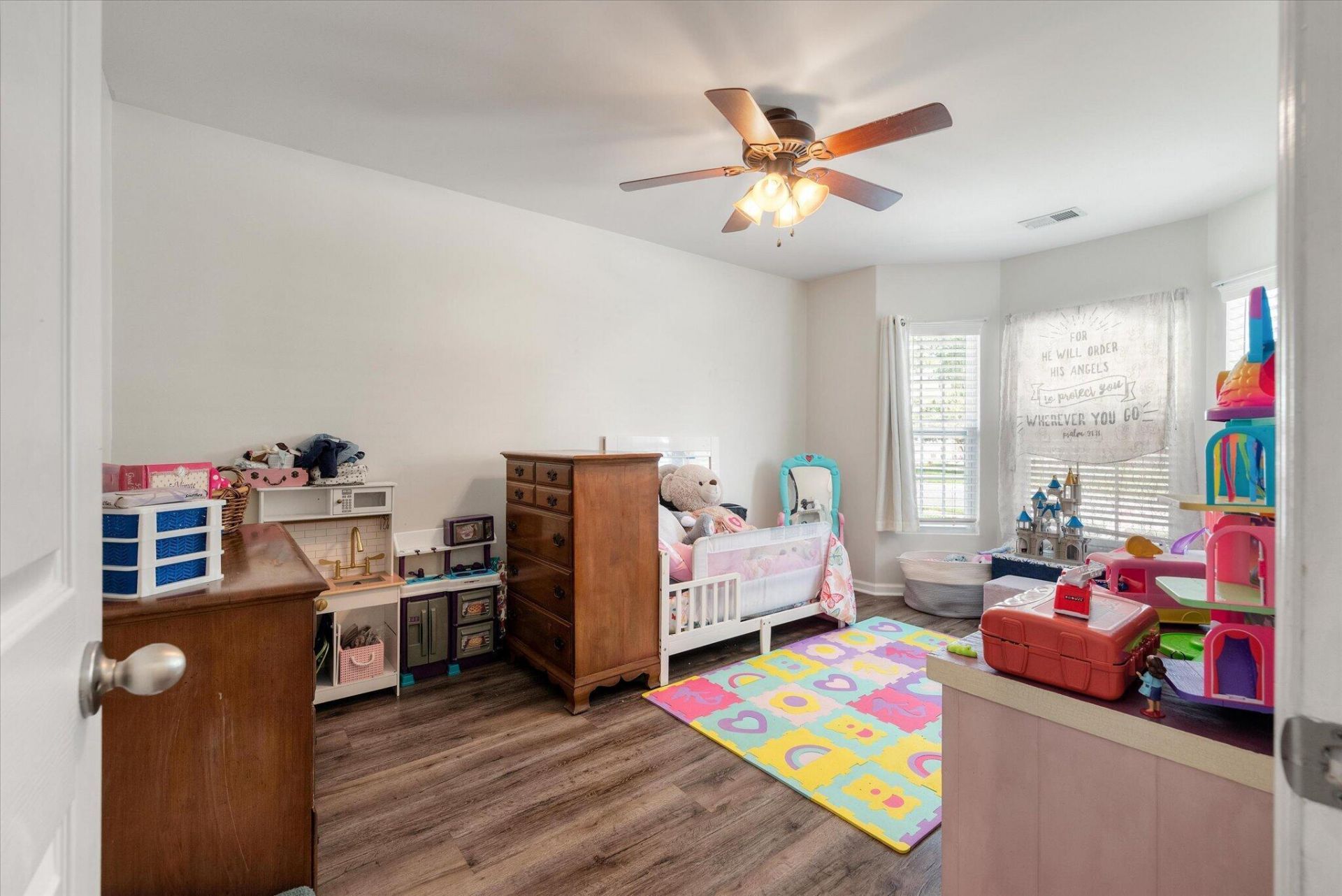 248 Loocock Drive Photo 16
