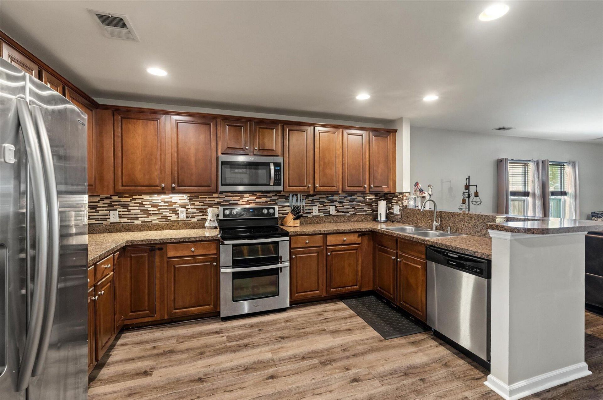 248 Loocock Drive Photo 8