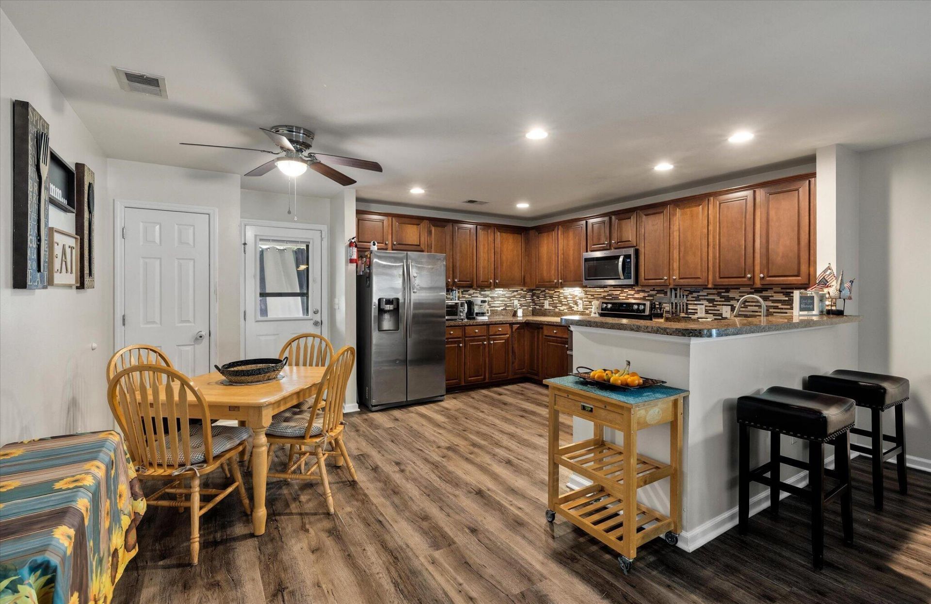 248 Loocock Drive Photo 9