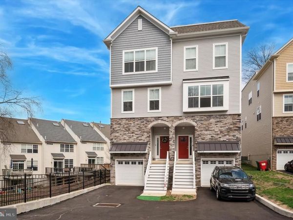 6715 CINNAMINSON COURT, PHILADELPHIA, PA 19128