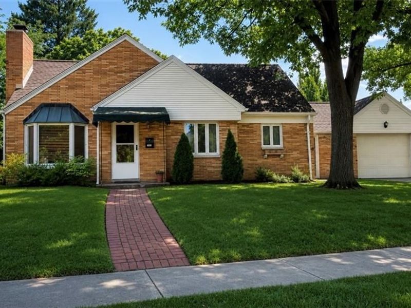 1032 Hampshire Road, Dayton, OH 45419 Photo 1
