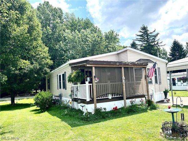 13 Cherokee Lane , Creston, OH 44217