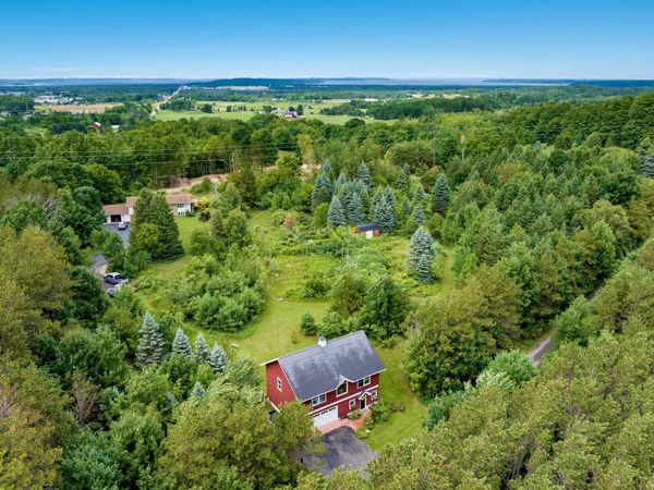 910 Rusch View Ridge, Traverse City, MI 49696