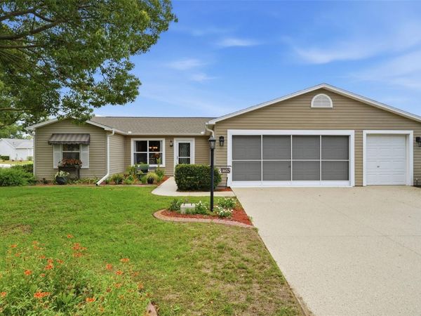 1602 MALACARA LANE , THE VILLAGES, FL 32162