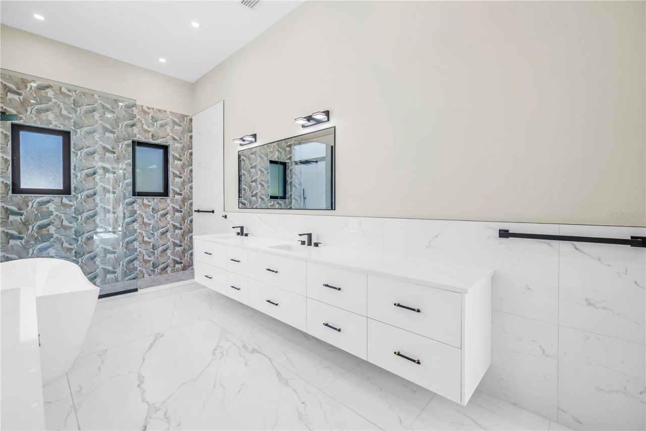 2783 67th Way N, Saint Petersburg, FL 33710 Photo