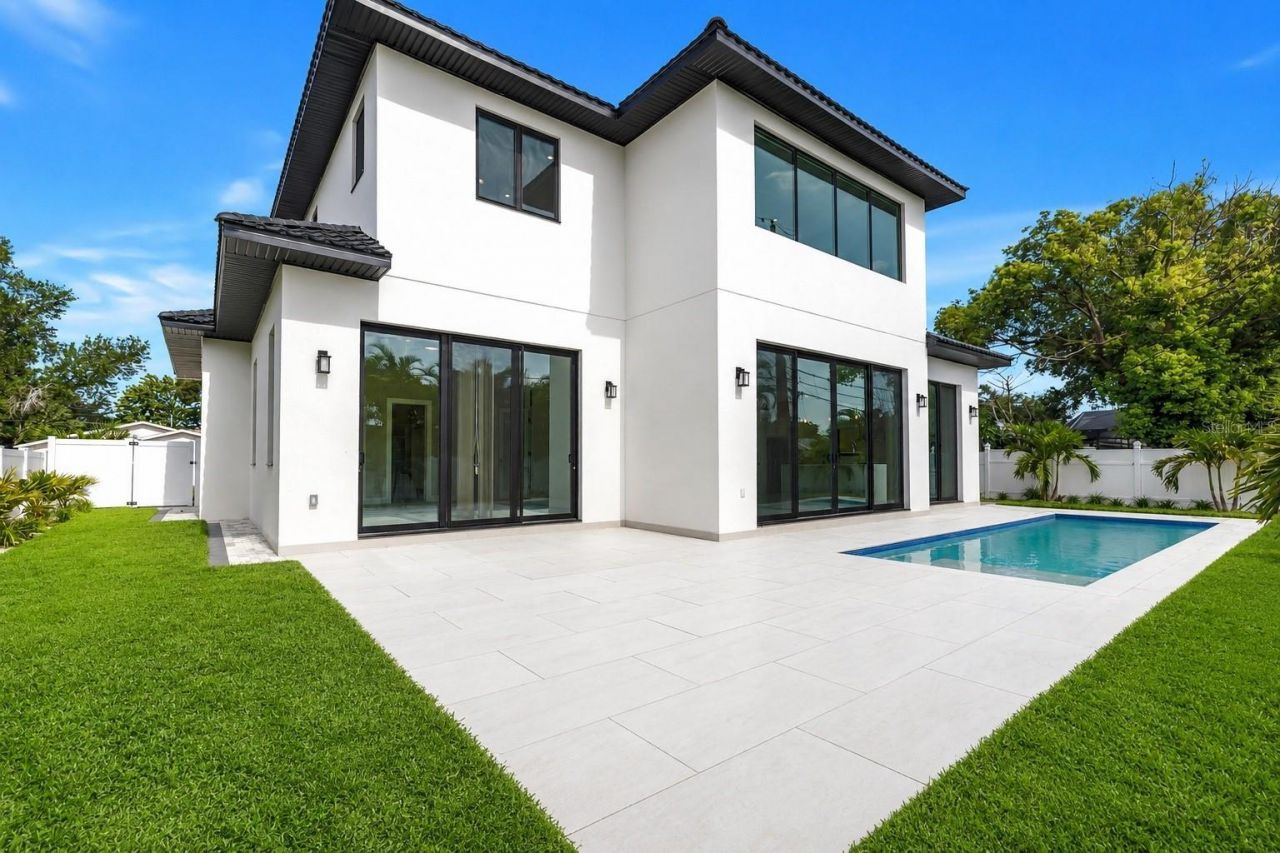 2783 67th Way N, Saint Petersburg, FL 33710 Photo