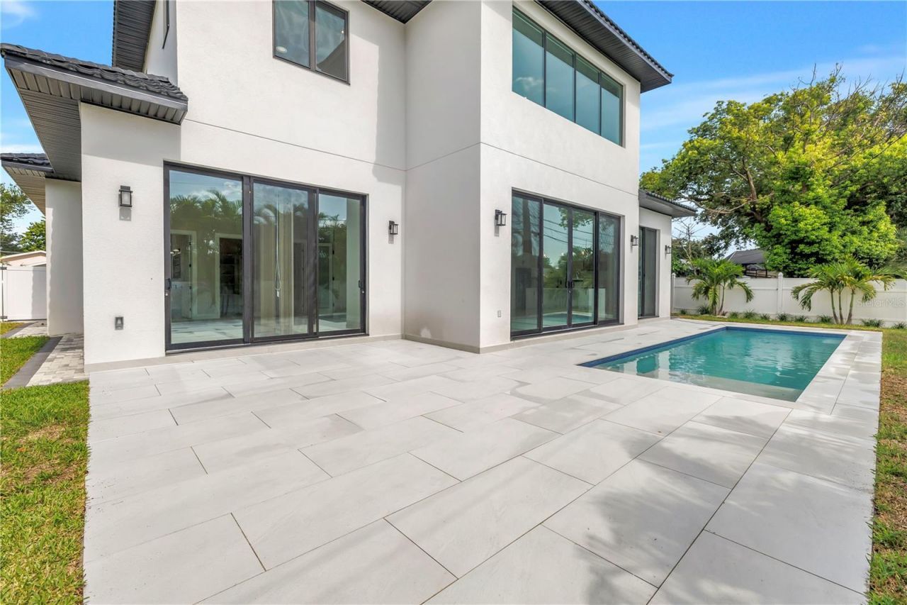 2783 67th Way N, Saint Petersburg, FL 33710 Photo