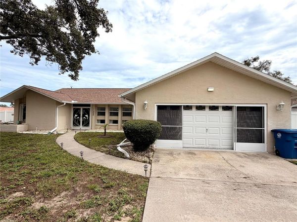 11450 LINDEN DRIVE , SPRING HILL, FL 34608