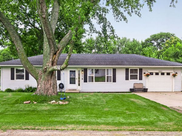 5201 E Wayne Avenue , Rochelle, IL 61068
