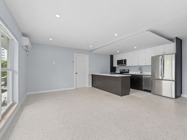 3220 NE 7TH Place, Unit 3, Pompano Beach, FL 33062