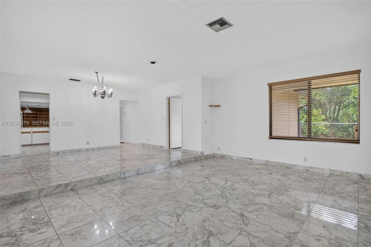 13680 SW 26th St, Davie, FL 33325 Photo