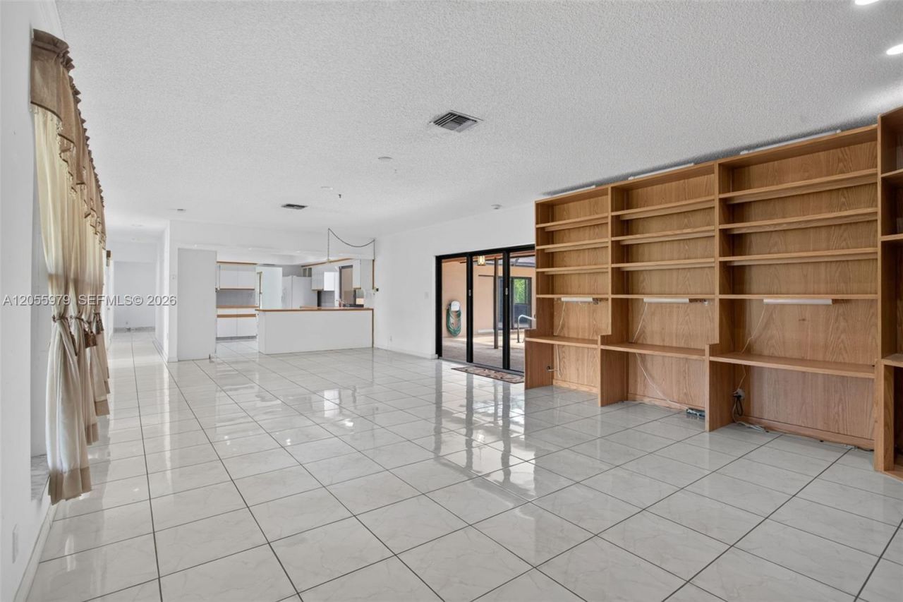 13680 SW 26th St, Davie, FL 33325 Photo