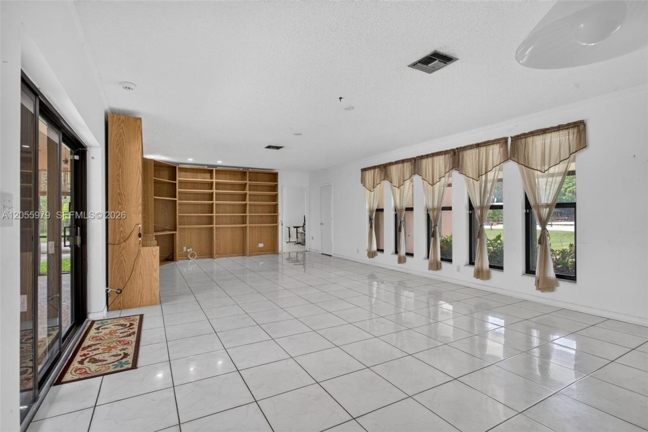 13680 SW 26th St, Davie, FL 33325 Photo