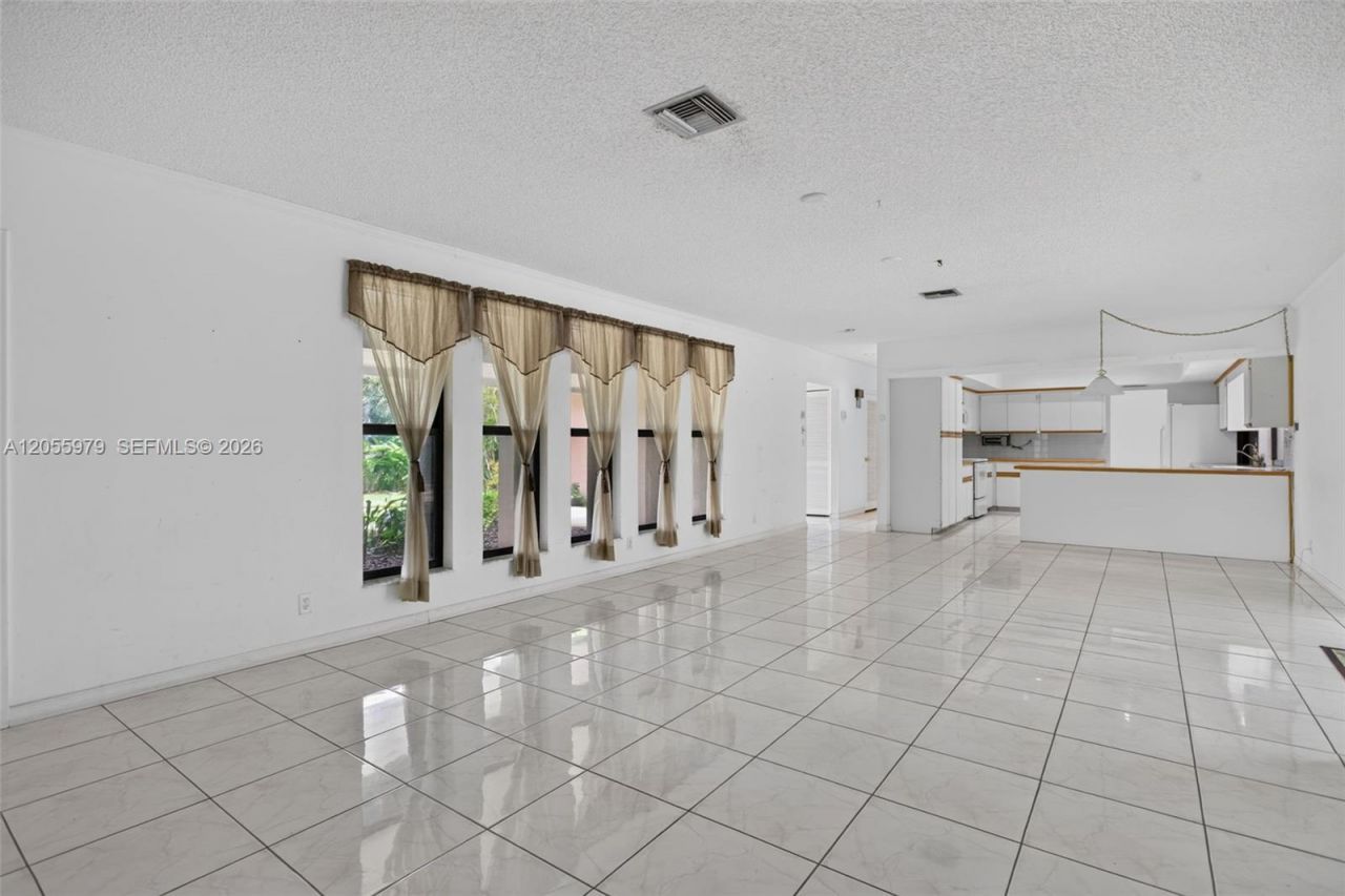 13680 SW 26th St, Davie, FL 33325 Photo