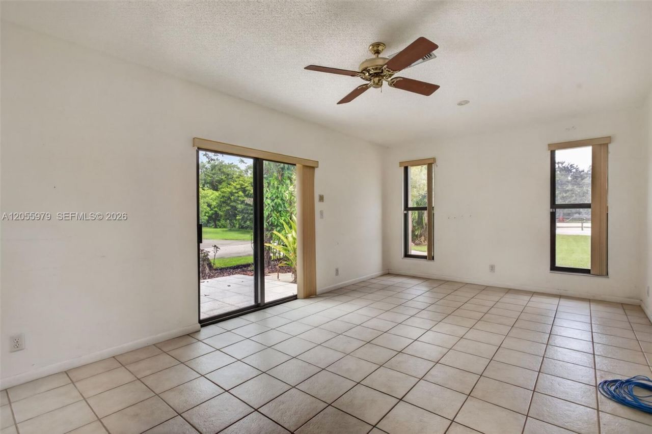 13680 SW 26th St, Davie, FL 33325 Photo