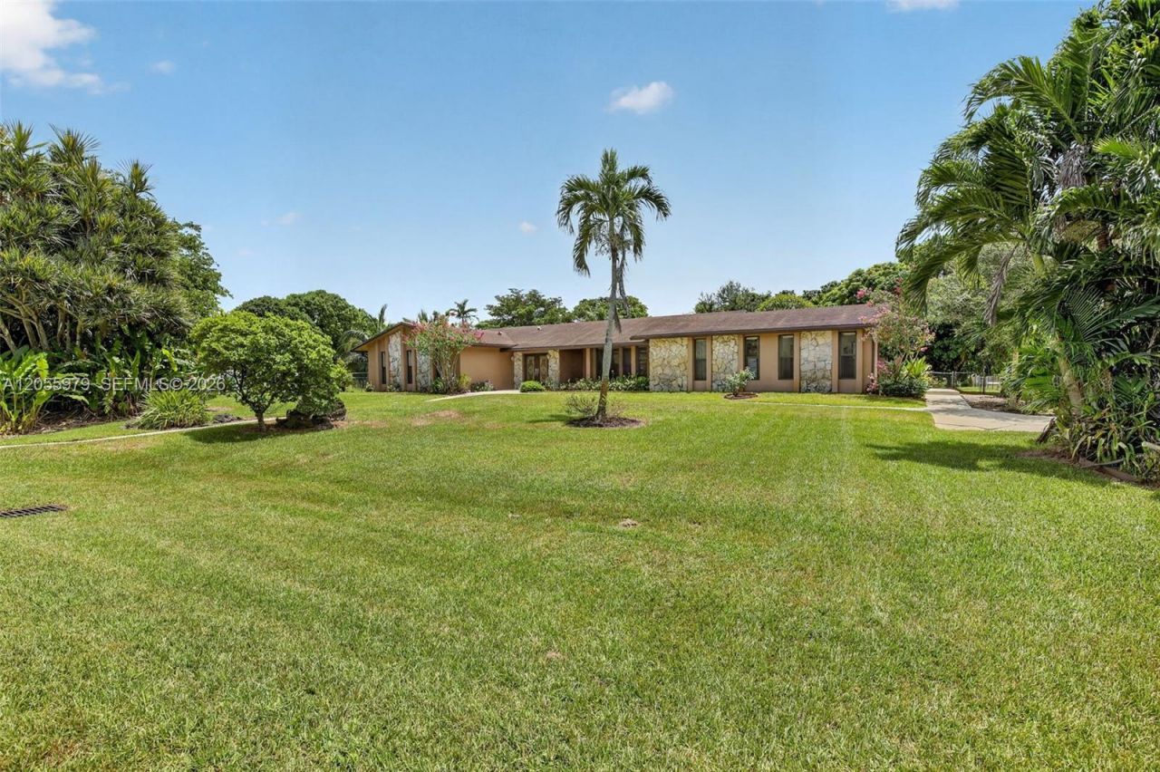 13680 SW 26th St, Davie, FL 33325 Photo