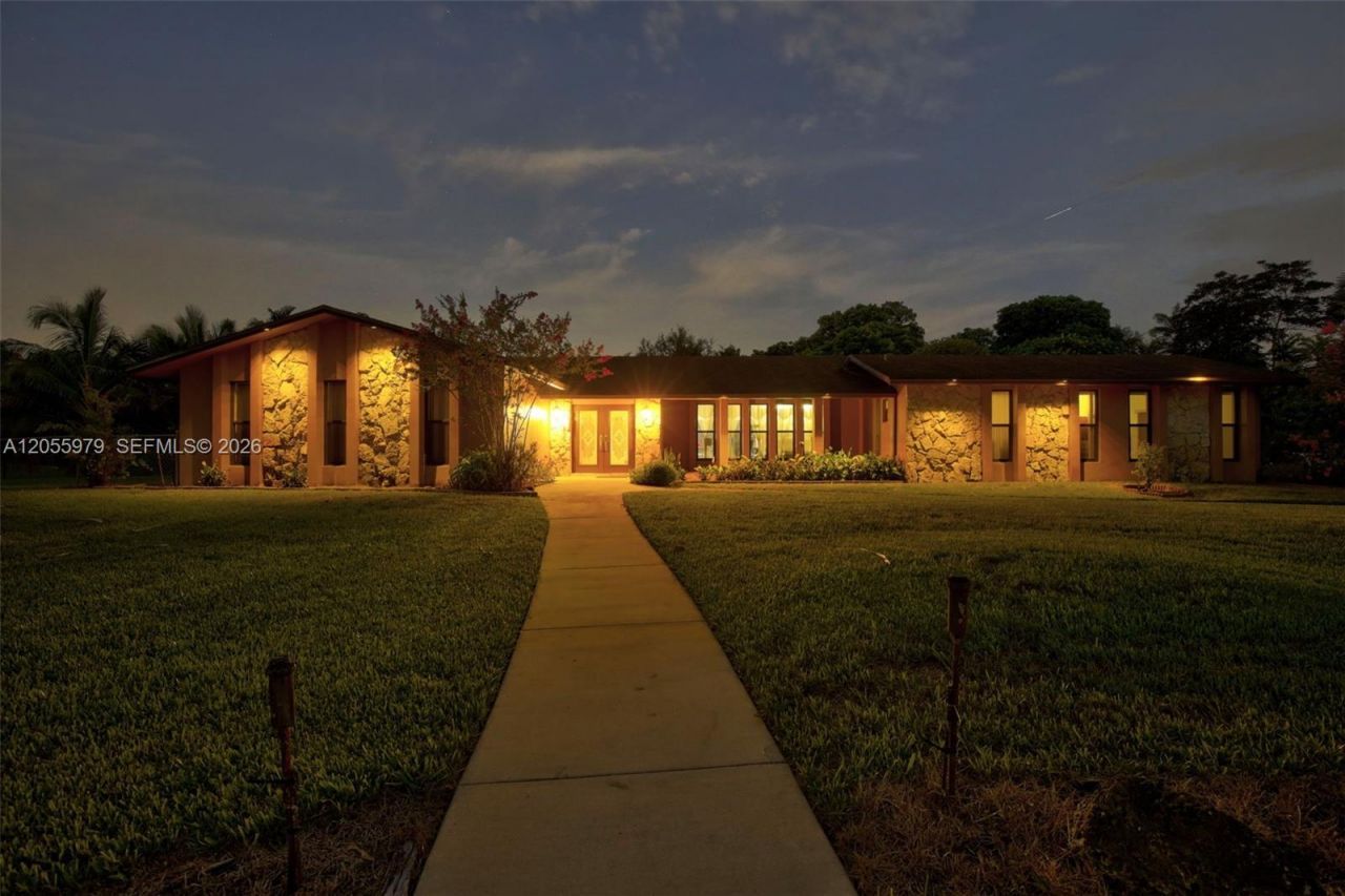 13680 SW 26th St, Davie, FL 33325 Photo