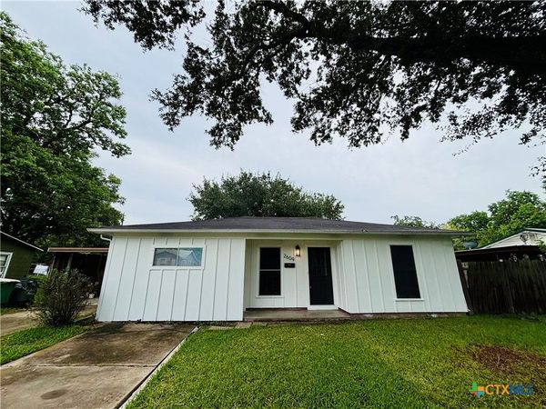 2609 Cardinal Street , Victoria, TX 77901