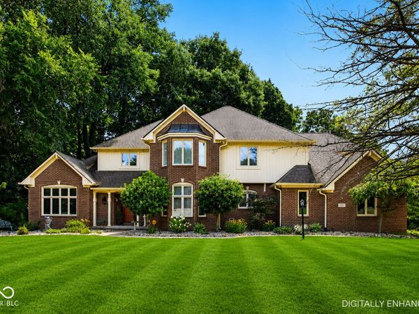 1371 Bur Oak Court , Avon, IN 46123