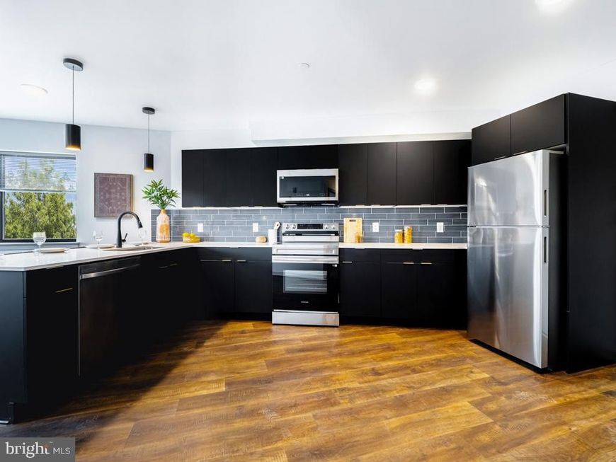 8327 Ridge Avenue, Unit 401, Philadelphia, PA 19128 Main Photo