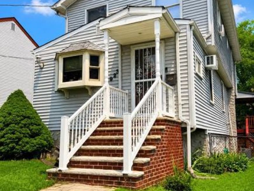 923 Rosa Avenue, Croydon, PA 19021 Main Photo