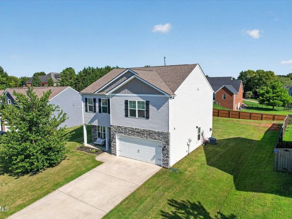 6822 Wildlife Circle, Piney Flats, TN 37686