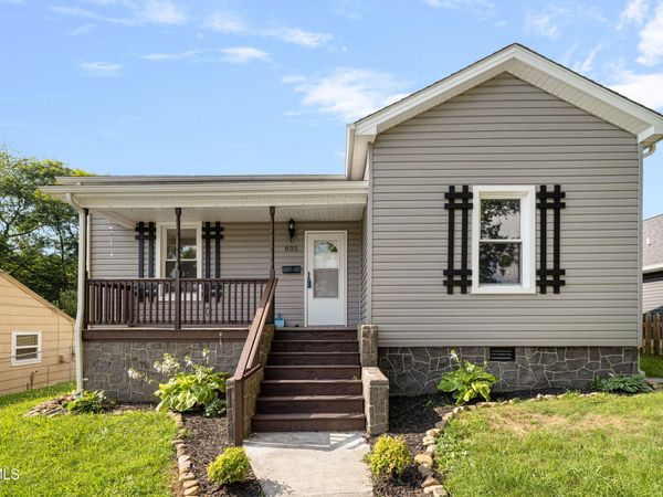 825 Hamilton Street, Johnson City, TN 37604