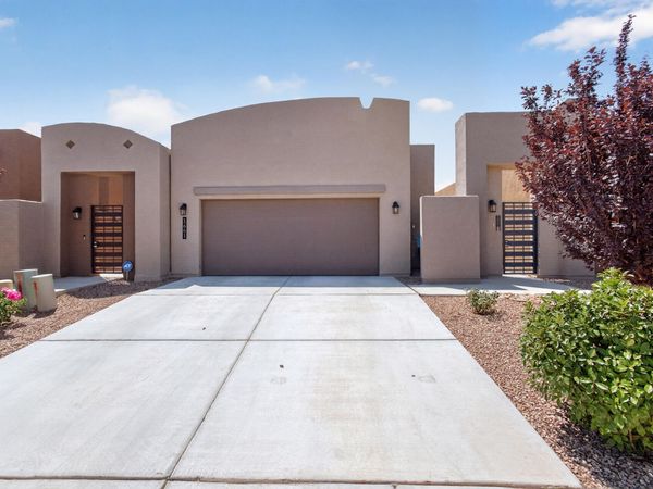 1641 Tierra Verde Loop NW, Los Lunas, NM 87031