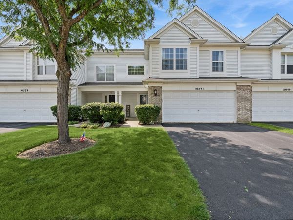 10541 Wakefield Lane , Huntley, IL 60142