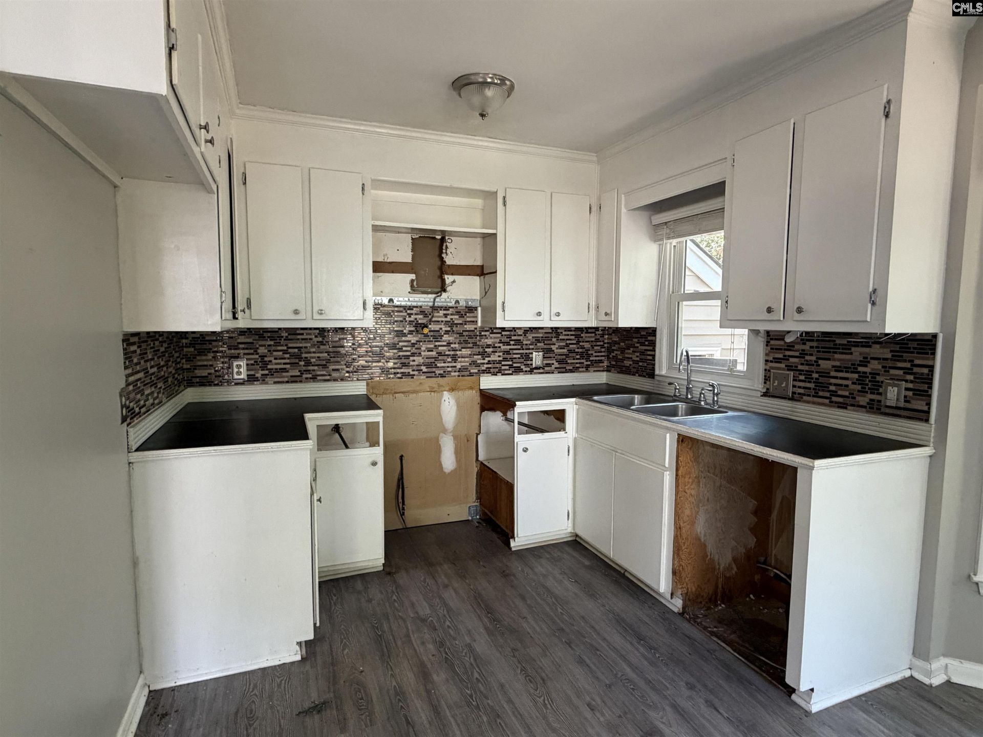 202 River Song Road Photo 5