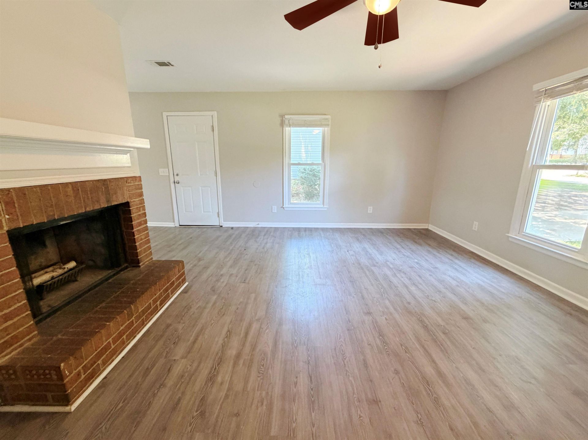 202 River Song Road Photo 7