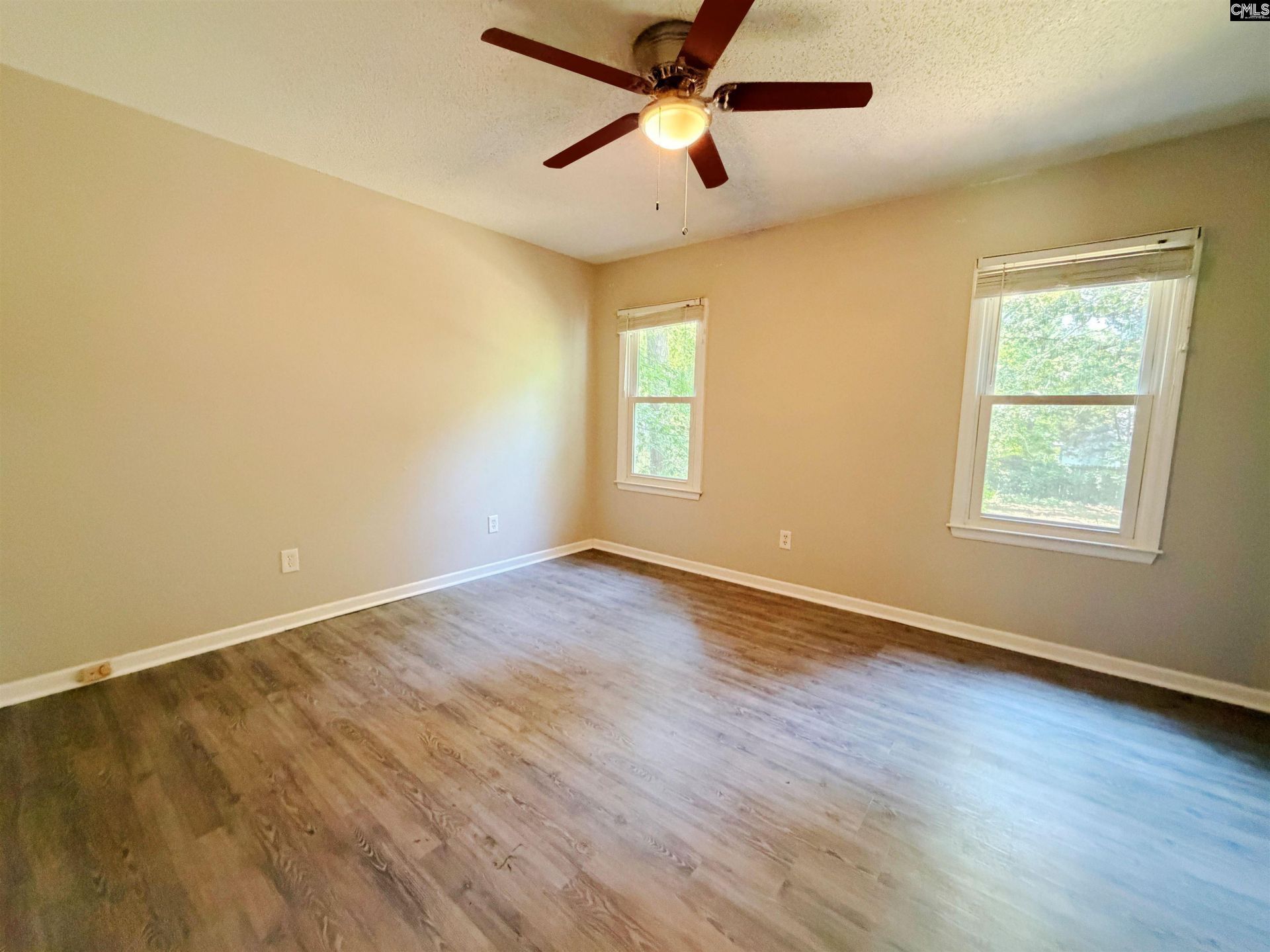 202 River Song Road Photo 9