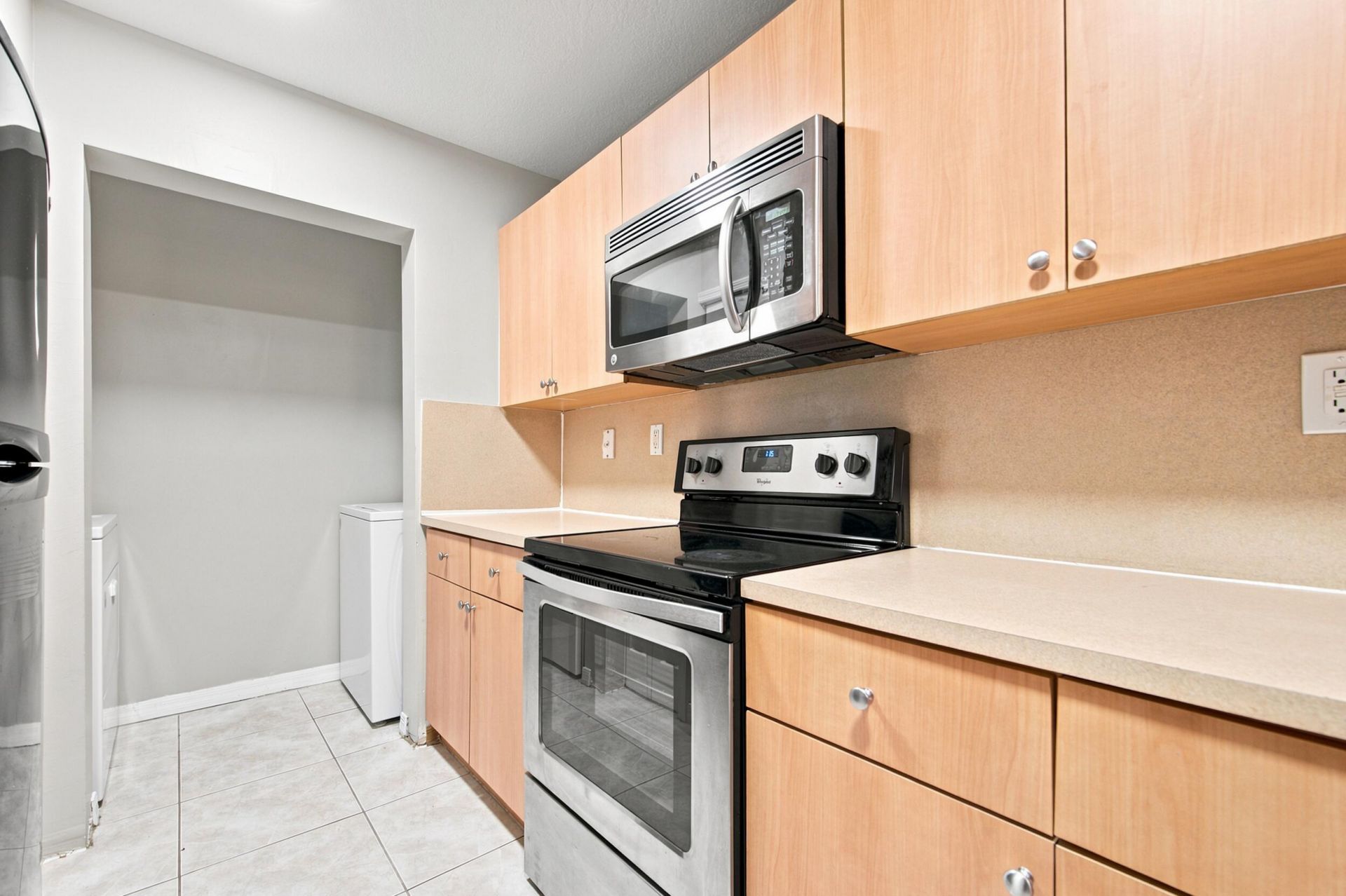 732 SW 106th Avenue, Unit 2011, Pembroke Pines, FL 33025 Photo