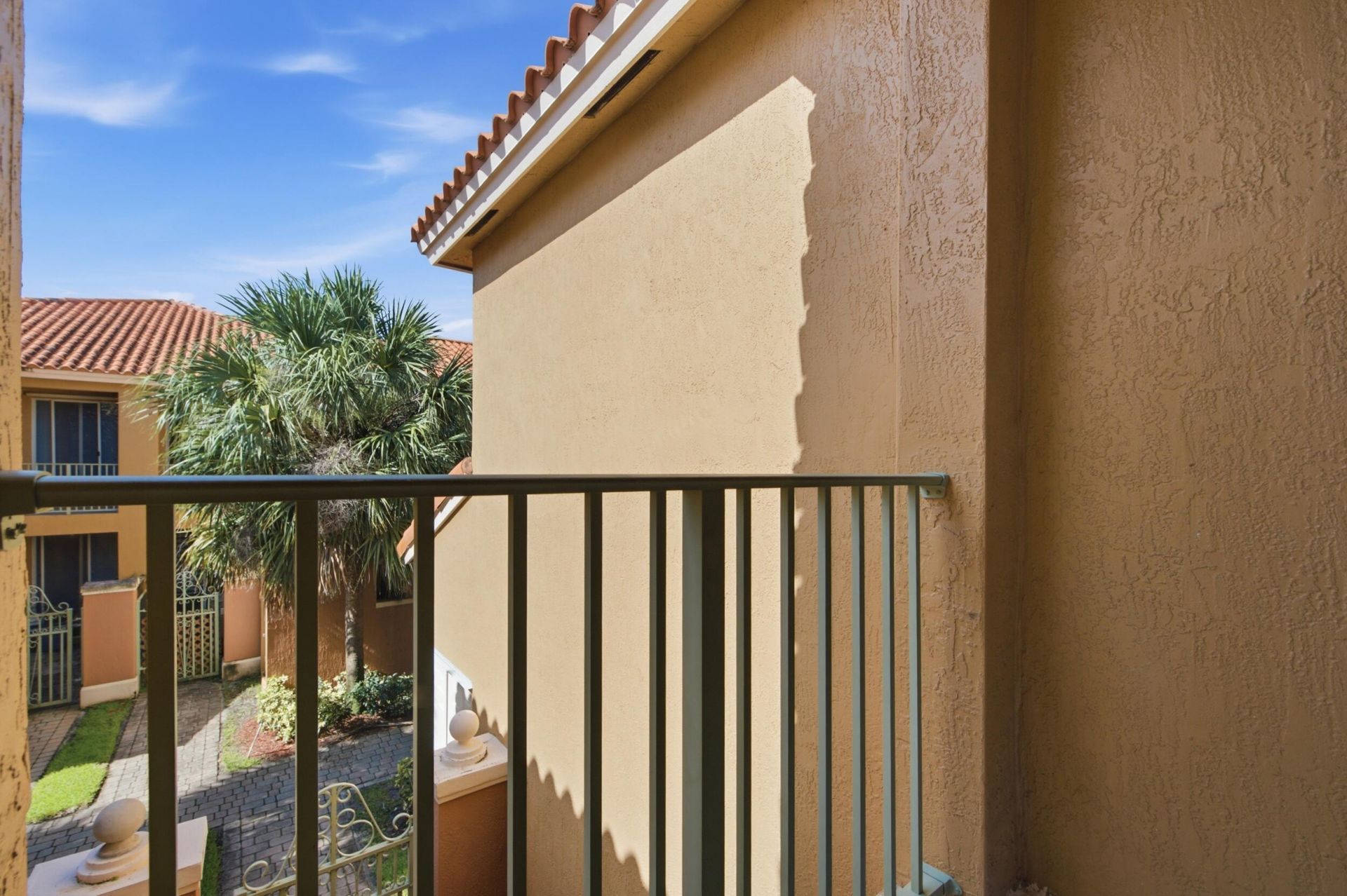732 SW 106th Avenue, Unit 2011, Pembroke Pines, FL 33025 Photo