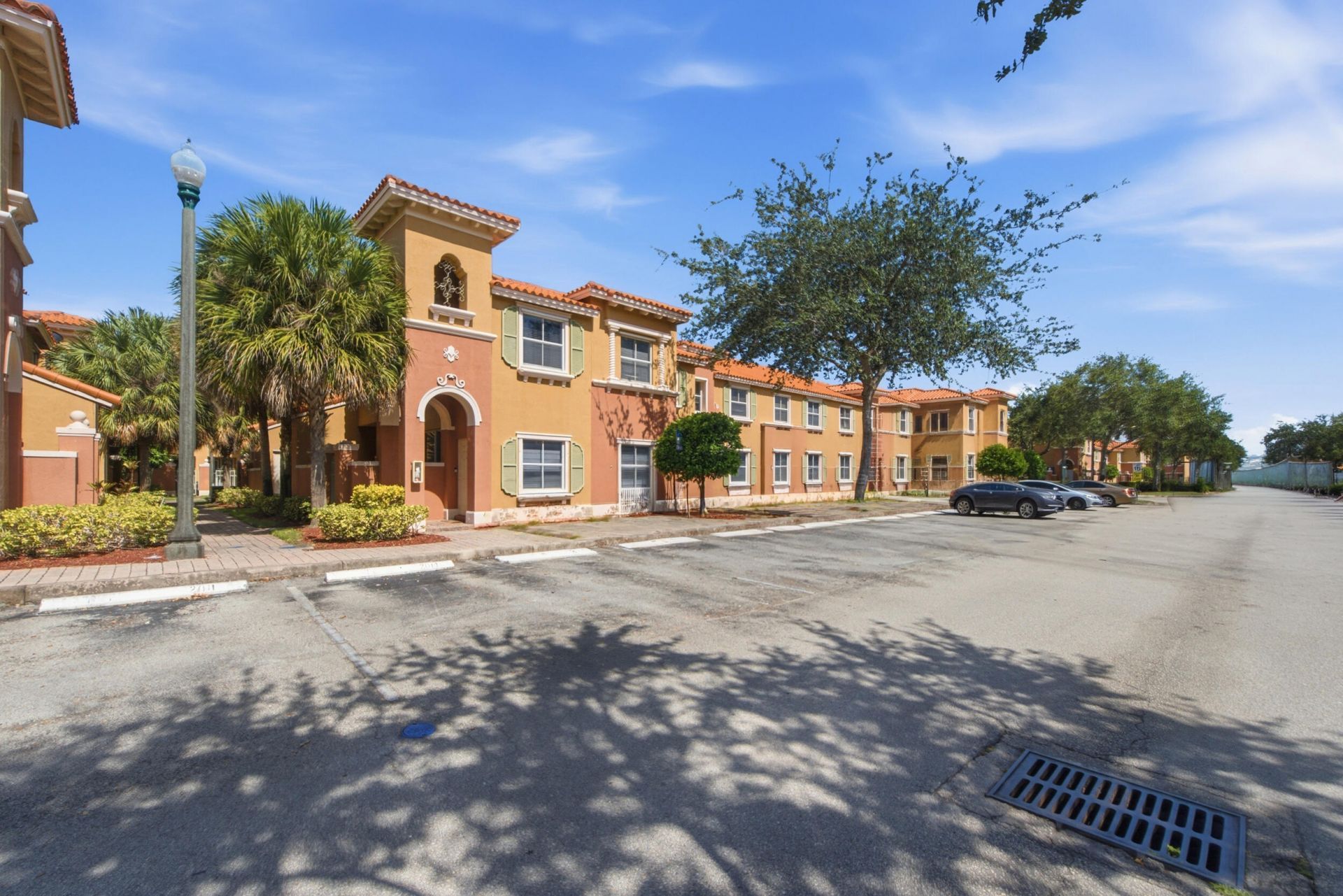 732 SW 106th Avenue, Unit 2011, Pembroke Pines, FL 33025 Photo