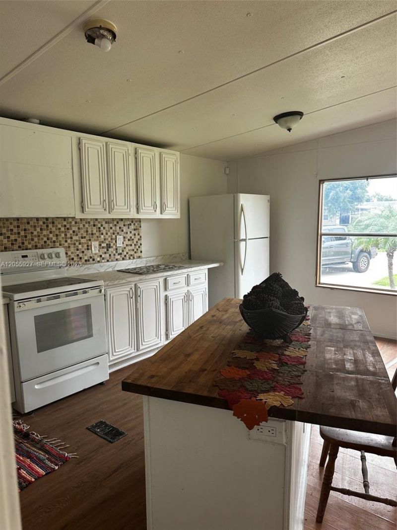 614 Bowden Rd , Clewiston, FL 33440 Photo