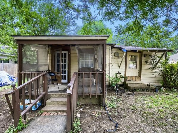 1012 E Jefferson Street, Waxahachie, TX 75165
