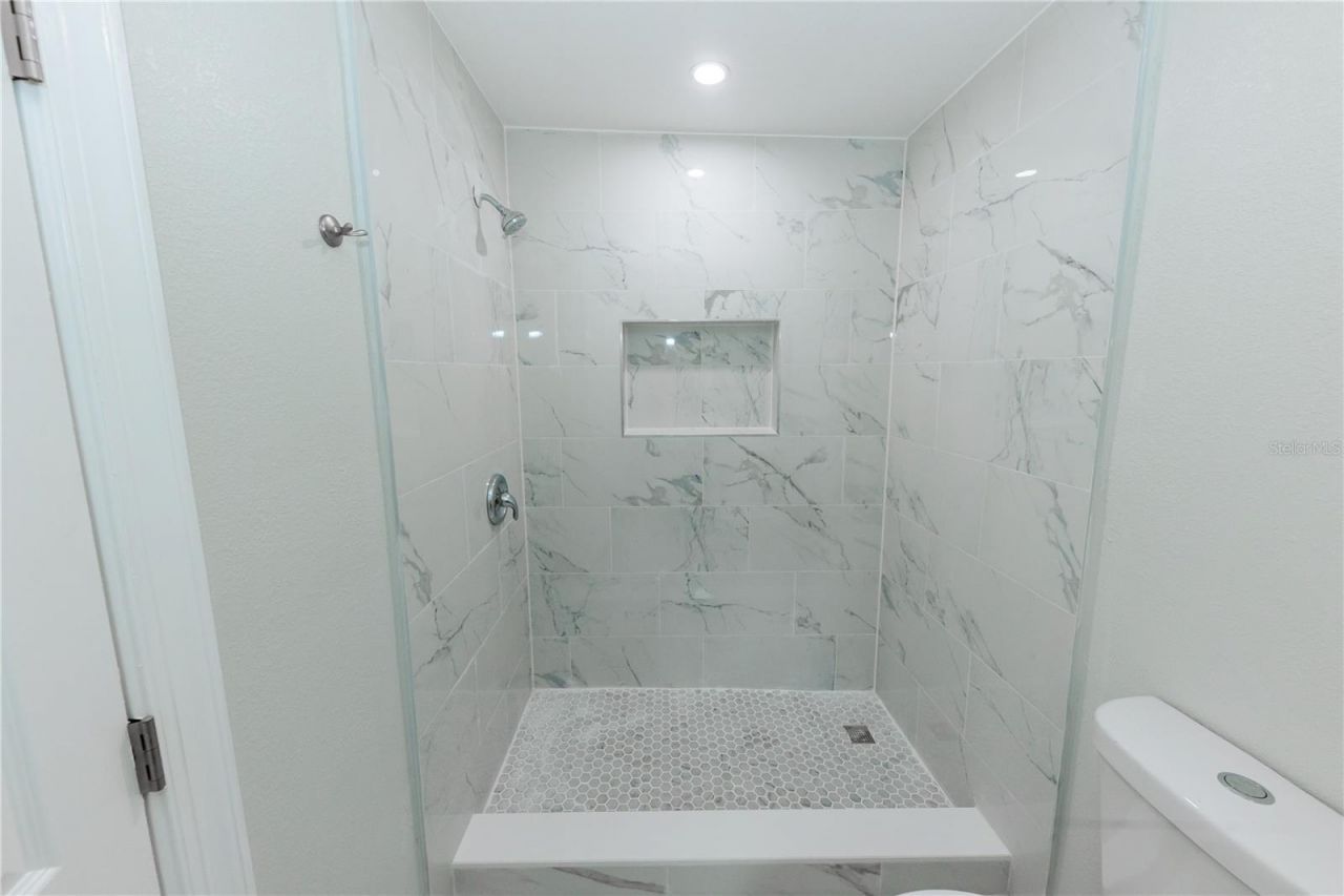 2240 10th Street S, Saint Petersburg, FL 33705 Photo