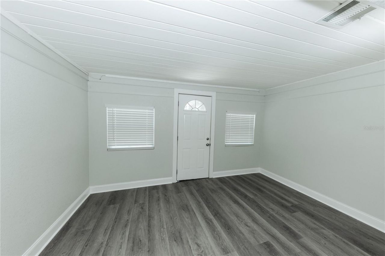 2240 10th Street S, Saint Petersburg, FL 33705 Photo
