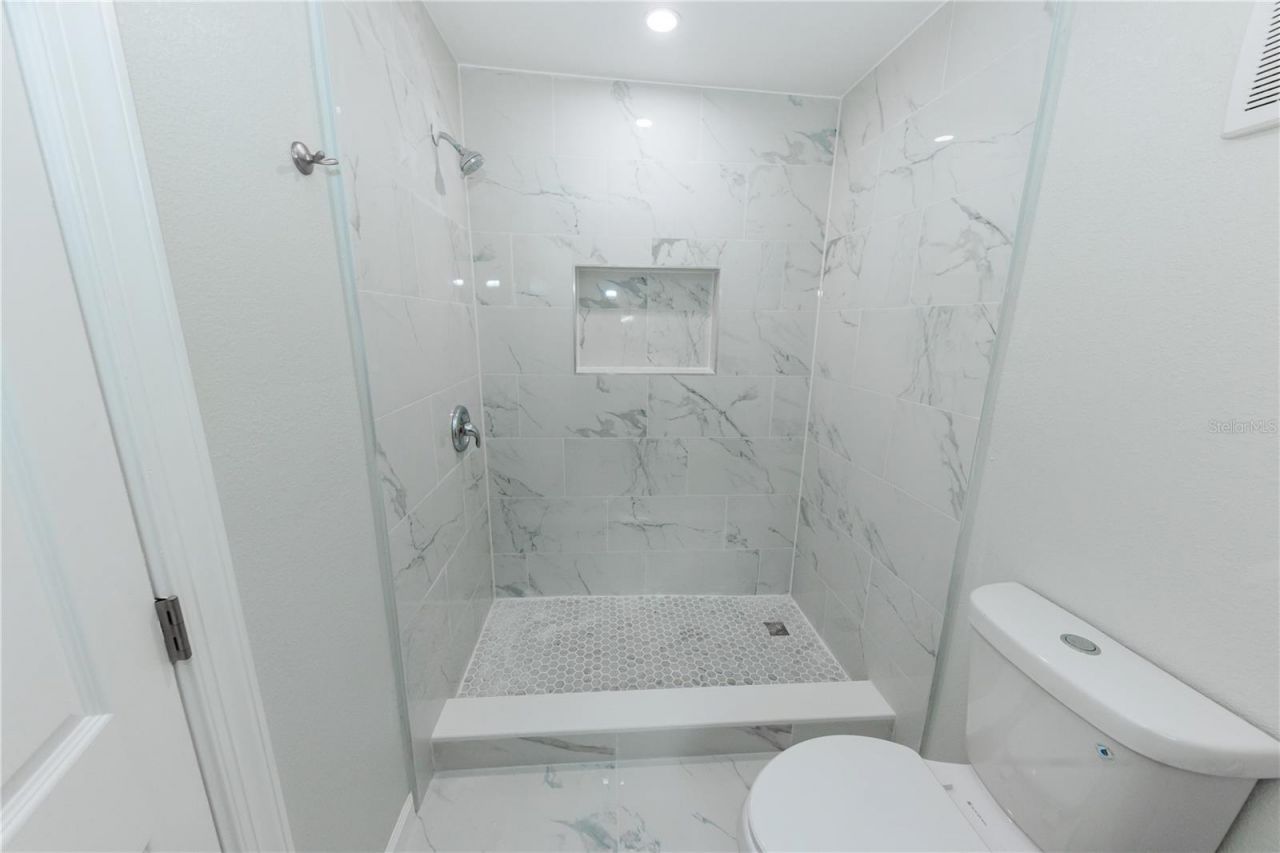 2240 10th Street S, Saint Petersburg, FL 33705 Photo