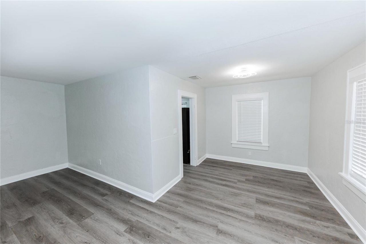 2240 10th Street S, Saint Petersburg, FL 33705 Photo