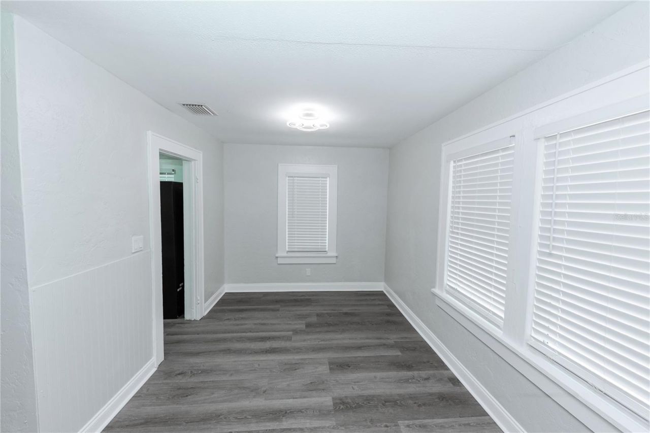 2240 10th Street S, Saint Petersburg, FL 33705 Photo