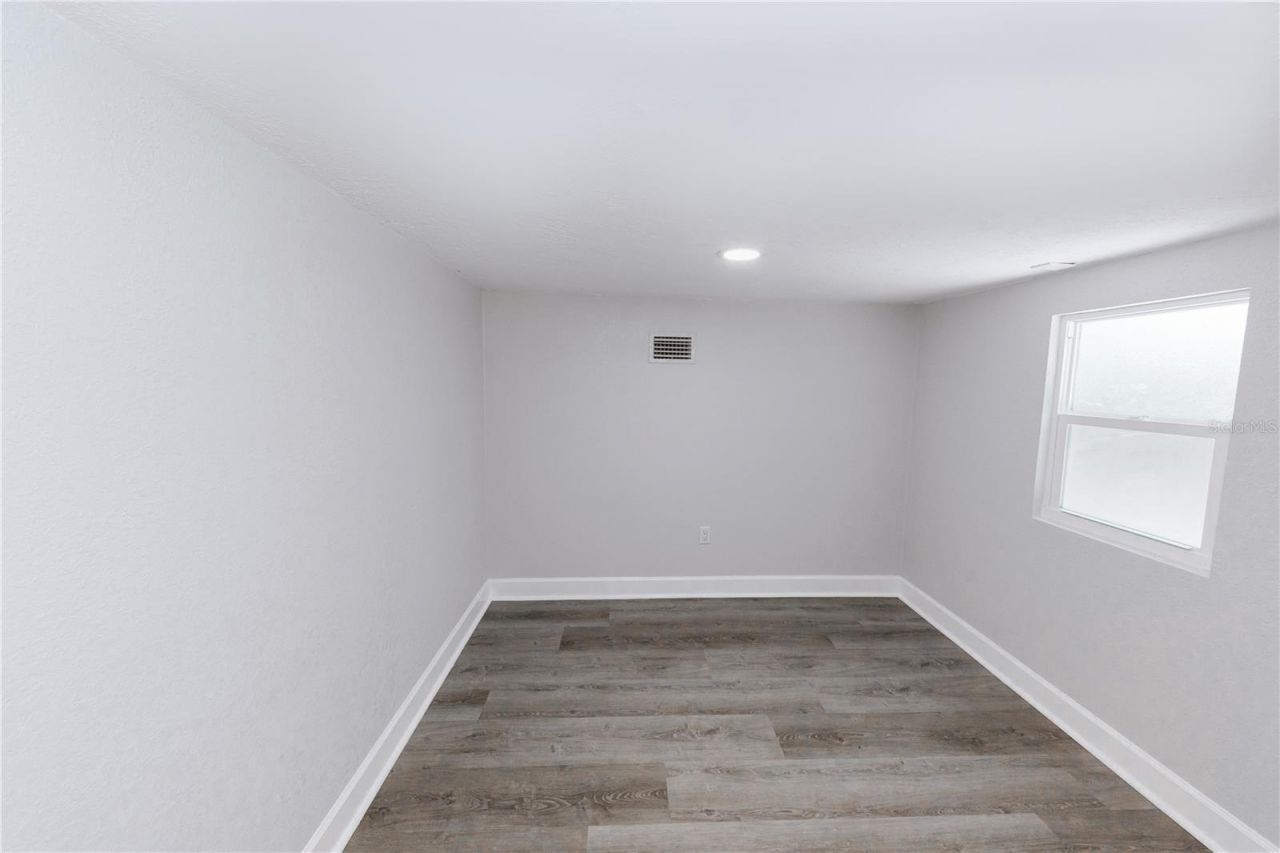 2240 10th Street S, Saint Petersburg, FL 33705 Photo