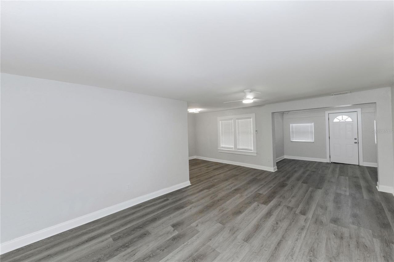 2240 10th Street S, Saint Petersburg, FL 33705 Photo