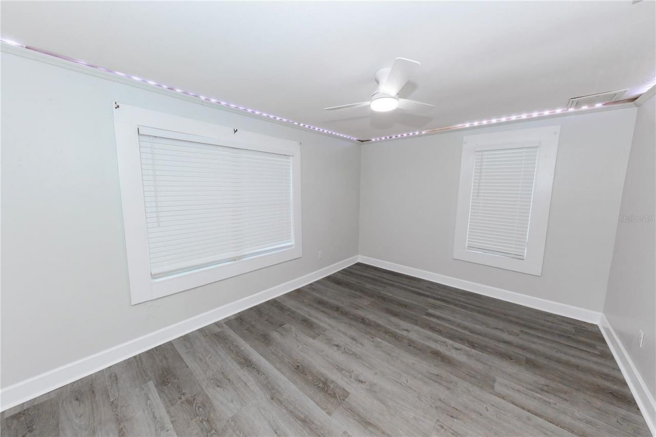 2240 10th Street S, Saint Petersburg, FL 33705 Photo