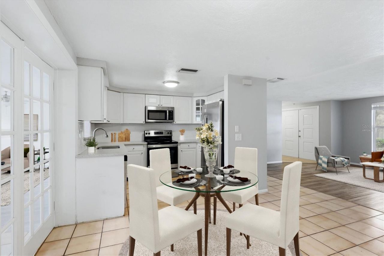 2173 Fiesta Drive, Sarasota, FL 34231 Photo