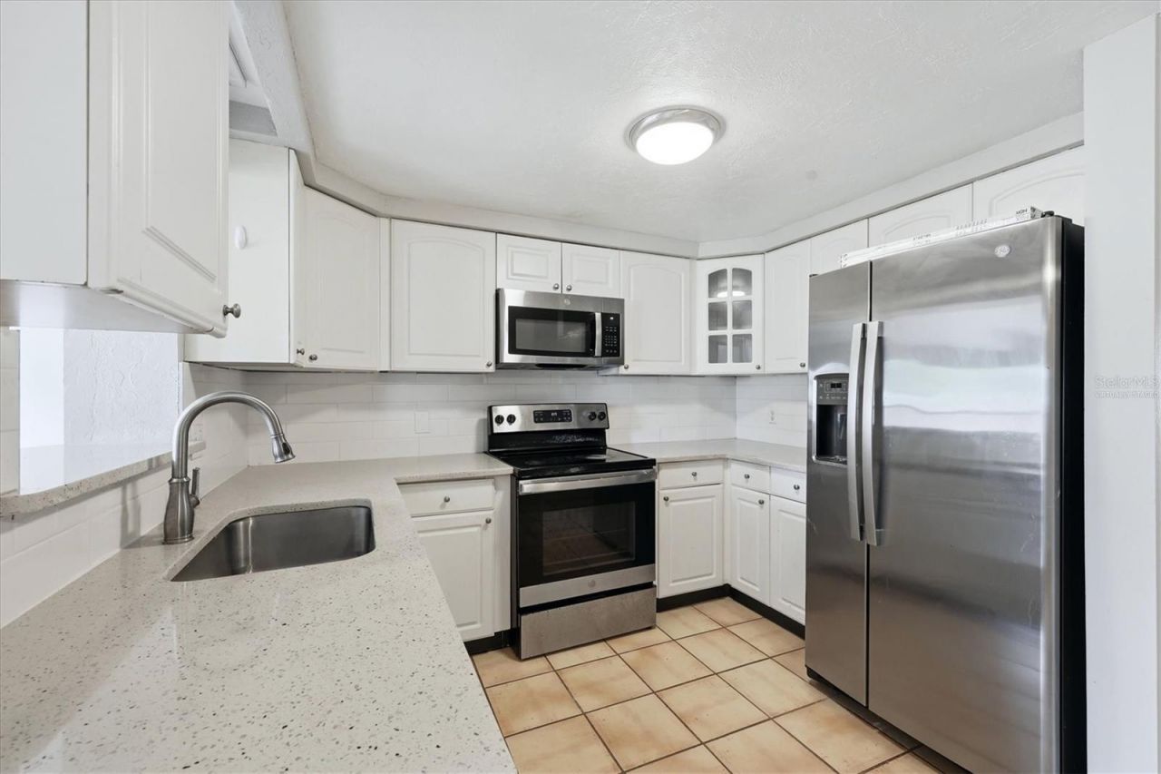 2173 Fiesta Drive, Sarasota, FL 34231 Photo