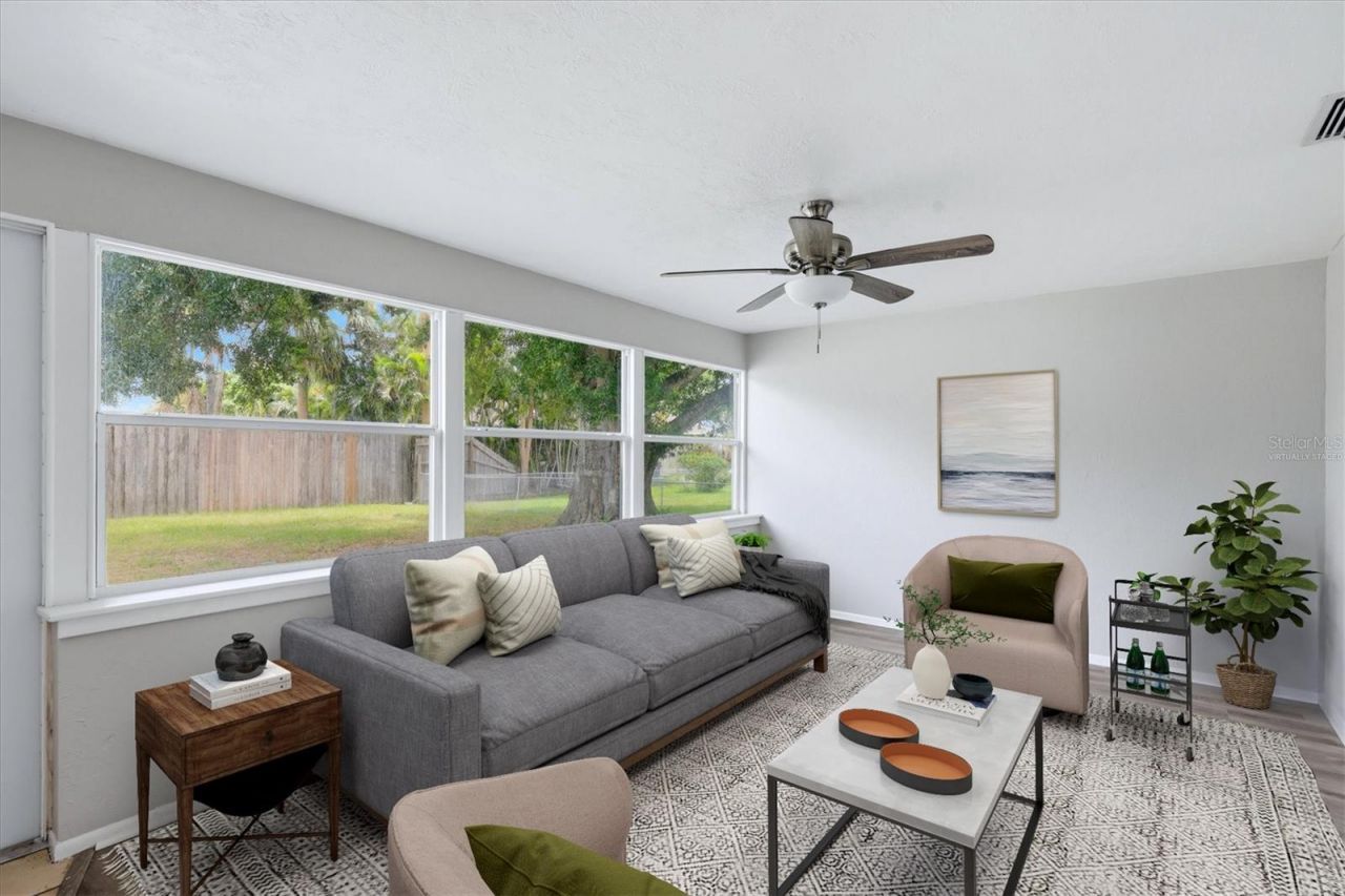 2173 Fiesta Drive, Sarasota, FL 34231 Photo