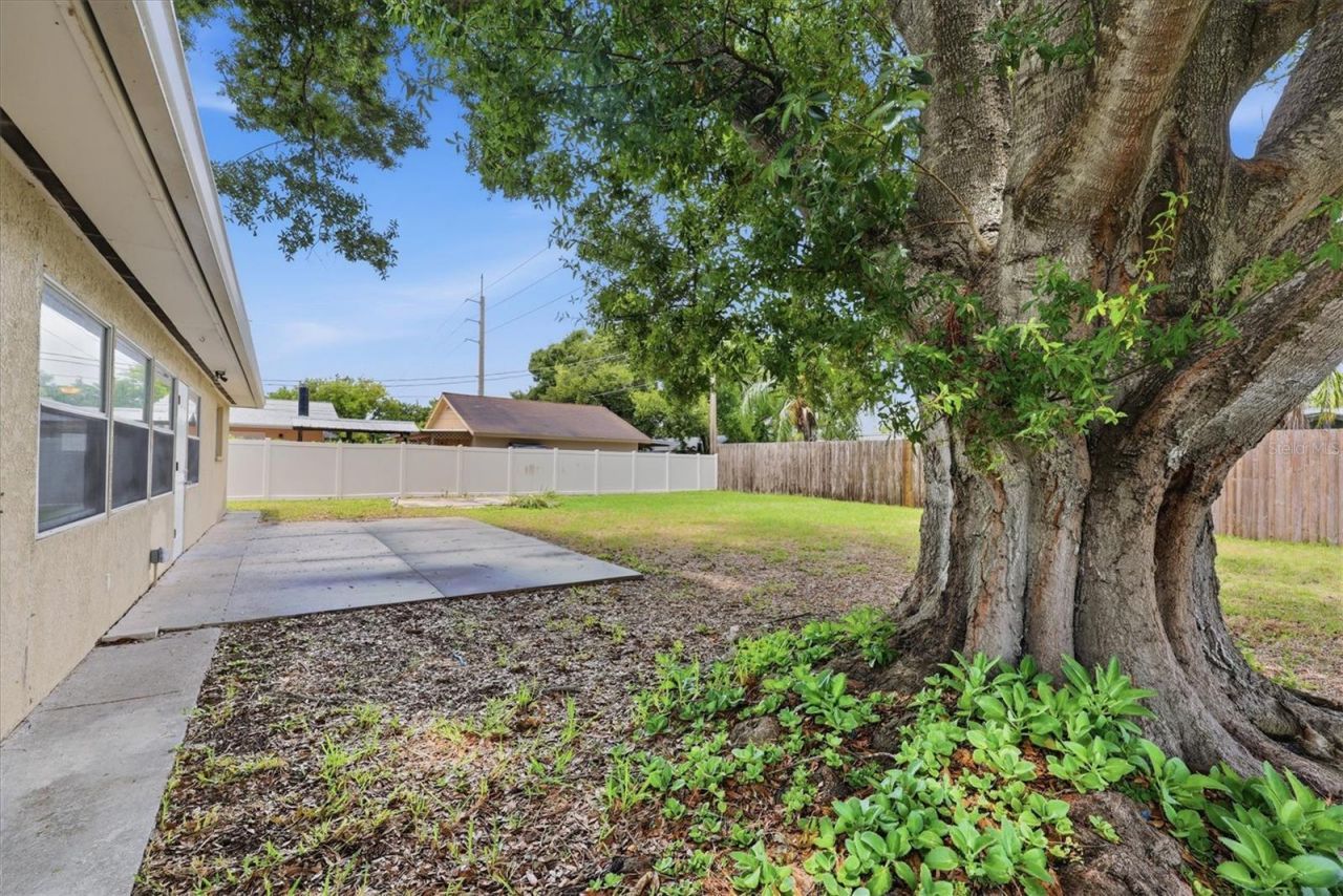 2173 Fiesta Drive, Sarasota, FL 34231 Photo