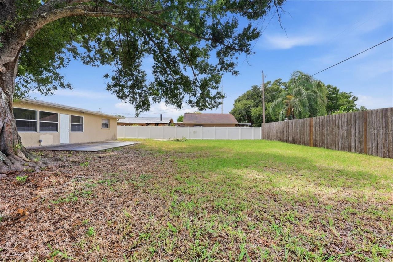 2173 Fiesta Drive, Sarasota, FL 34231 Photo